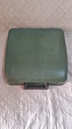 Maquina de escrever olivetti lettera 82 funcionando sem fita