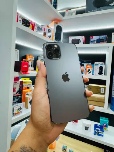 iPhone 15 pro Max 256gb. (Bateria 86%)(ESIN)