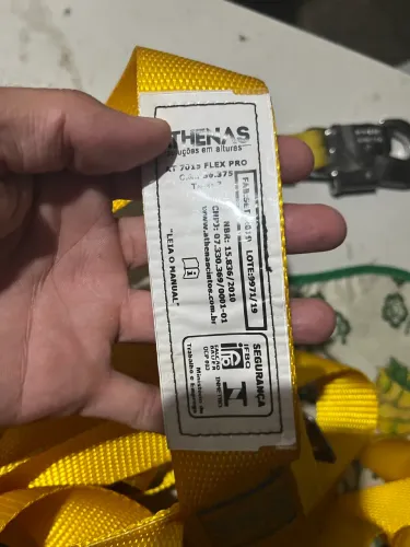 Cinto de segurança mas trava ler mais