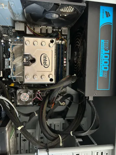  PC Core i7-7700 + 16GB DDR4 + Fonte Corsair HX1000W Modular - Sem HD e sem Placa de Vídeo