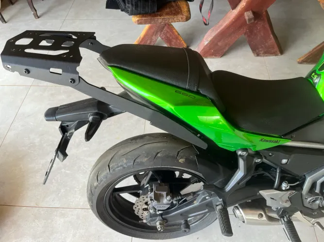 Bagageiro suporte de baú Kawasaki Z650