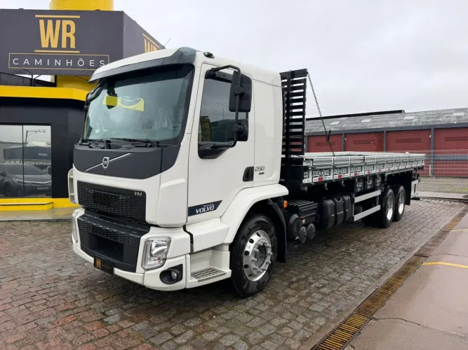 VOLVO VM 290 6X2 2025