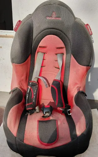 Vendo cadeirinha para carro