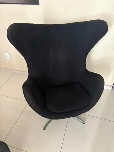 Poltrona Egg Preta - Pouquíssimo Usada