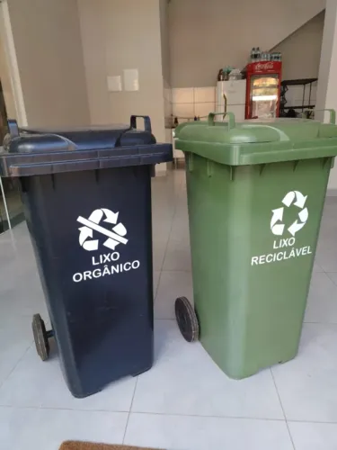 lixeiras com rodas 120 litros