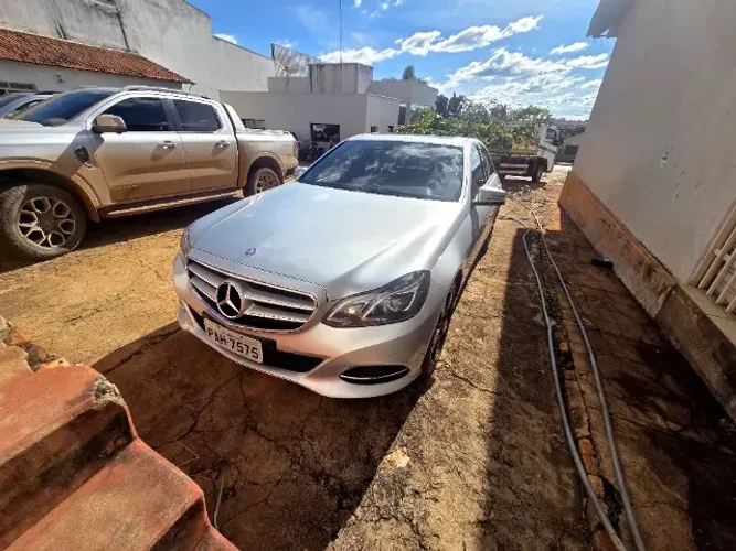 Mercedes-Benz E-250 CGI Avantgarde 2.0 TB 211cv Aut. 2015