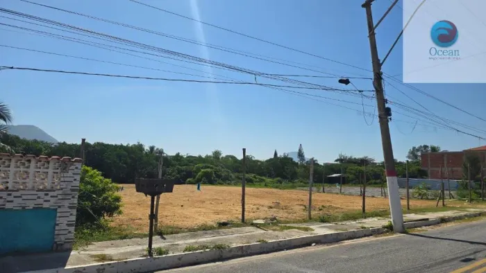 Itaipuaçu, Terreno 645m², Apenas 1 quadra da praia, Lote aterrado. Oportunidade!!