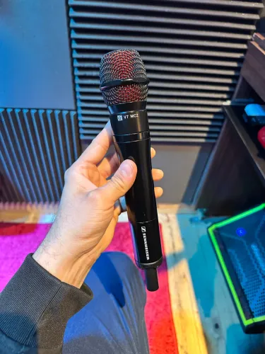 Microfone Sennheiser sem fio skm2000