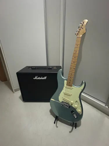 Guitarra Tagima T530 - Amplificador não incluso