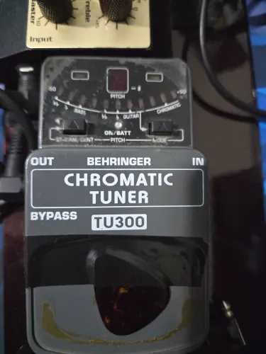 Pedal Afinador Behringer