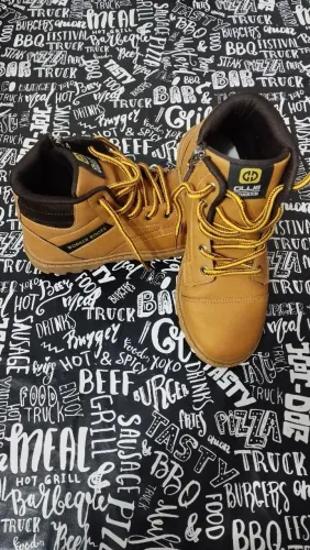  Bota Infantil Ollie Worker - Tamanho 34 
