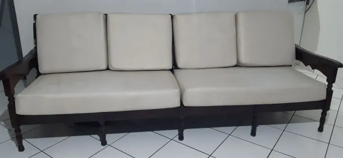 Sofá 4 Lugares Madeira Maciça Clássica Colonial