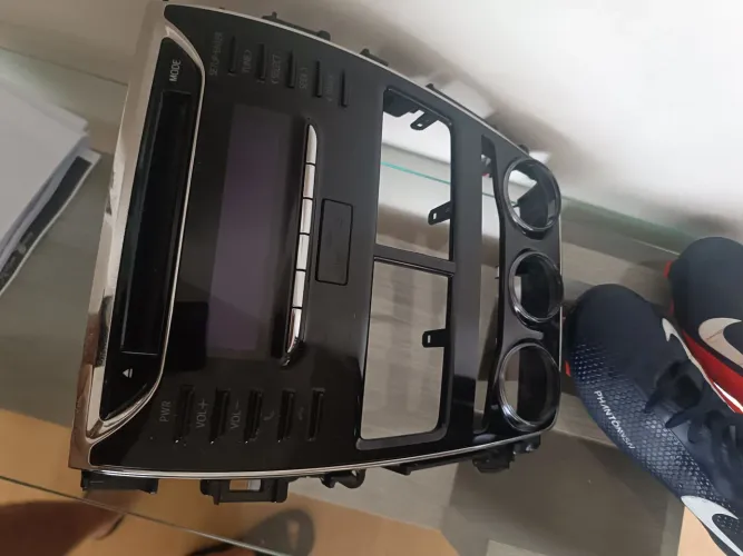 Vendo moldura rádio carro Toyota Ayres funcionando perfeitamente