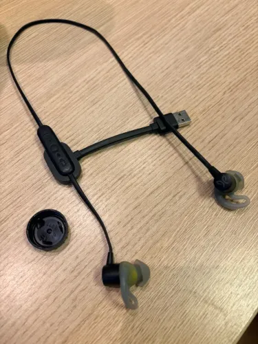 Fone Bluetooth Esportivo Jaybird Tarah - Impecável (Bateria Ok + Carregador)