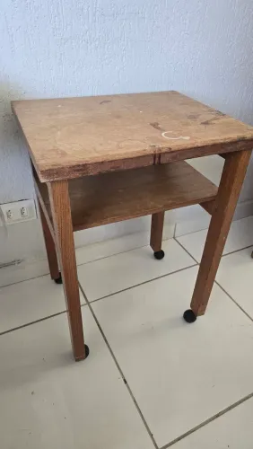 Mesa auxiliar