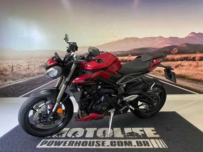 TRIUMPH STREET TRIPLE RS 2024