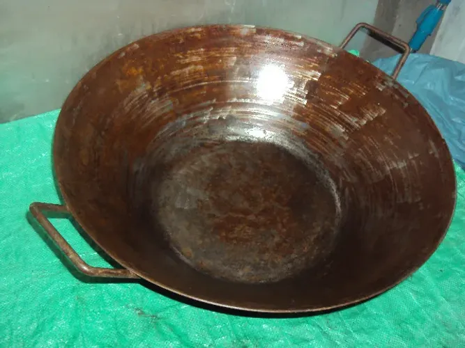tacho grande metal com alça ,50cnt /19 alt ;fazer doce outros ,cozinha