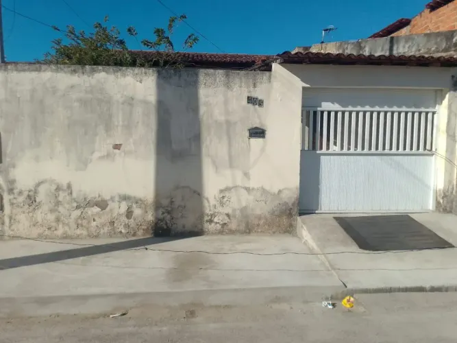 Casa 3 Quartos para Alugar Fernando Collor | 1 Vaga de Garagem