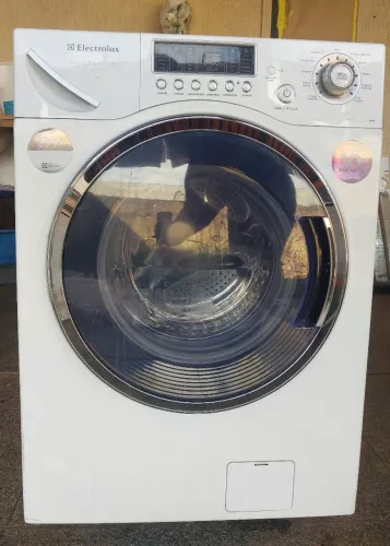 Máquina Lava e Seca Electrolux 09kg 