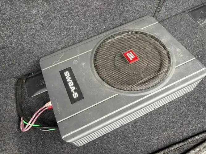 Caixa Amplificada Subwoofer Jbl 8 Pol Sw8a-ms 200w Rms