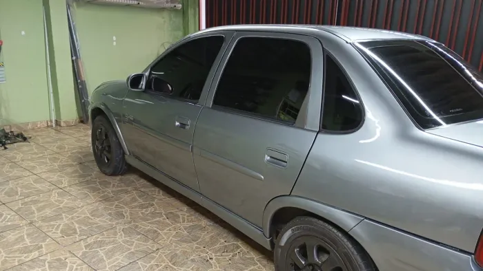 Chevrolet Corsa Sedan GLS 1.6 MPFI 4P 2001