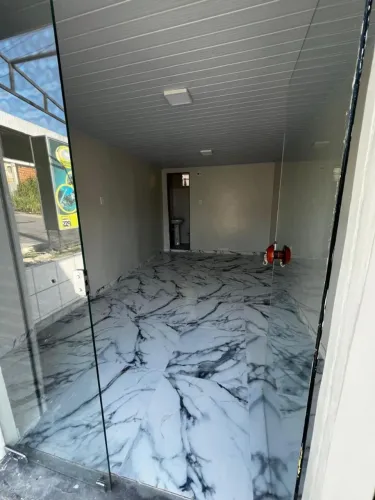 Alugo um ponto comercial valor 900,00