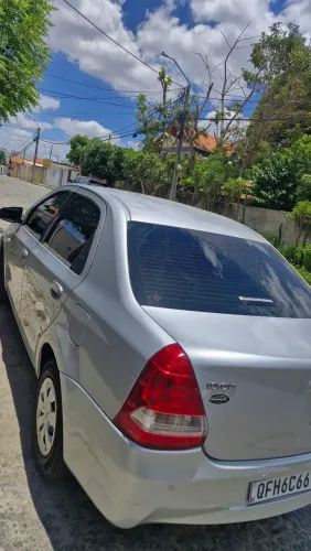 Toyota Etios XS Sedan 1.5 Flex 16V 4P Mec. 2015