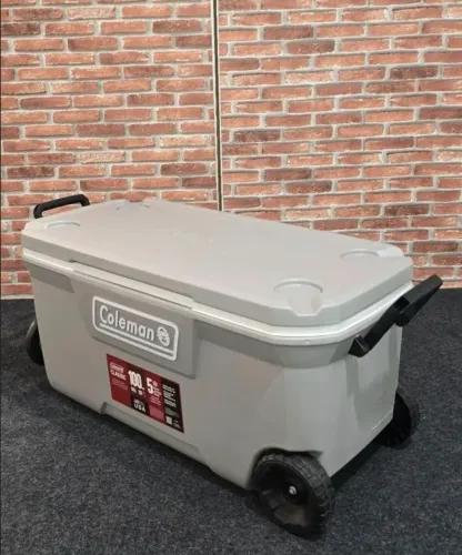 Caixa Térmica Coleman com Rodas 100QT 94L