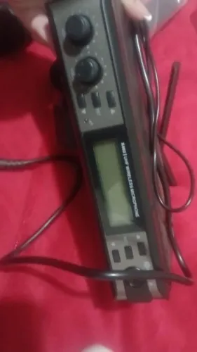 Microfone de karaokê com apenas 2 usos