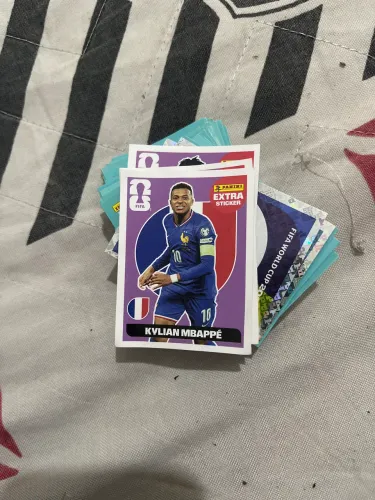 mbappe bordo em ótimas condições