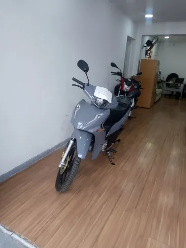 Avelloz AZ125 Alpha. 2026 okm