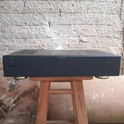 potencia hi end rotel RB06 troco p outros aparelhos de som vintage 