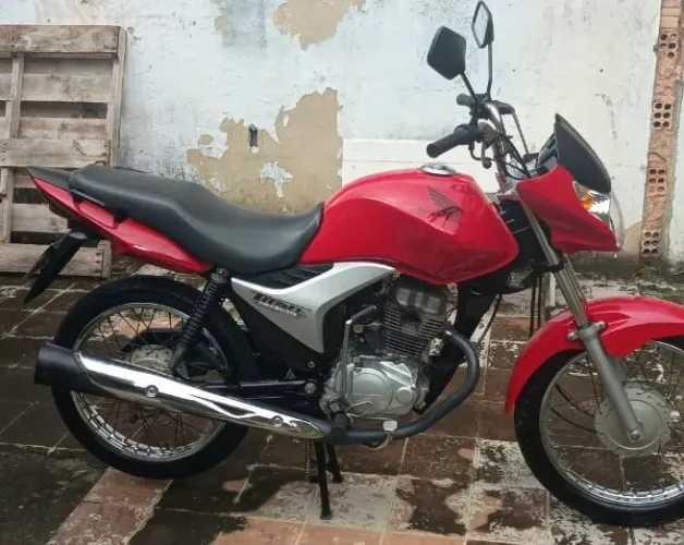 Vendo moto titan 150