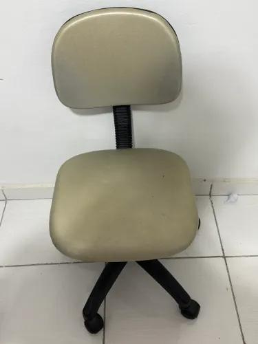 Cadeira com regulagem 