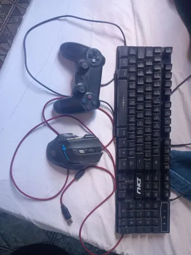 Teclado e mouse gamer