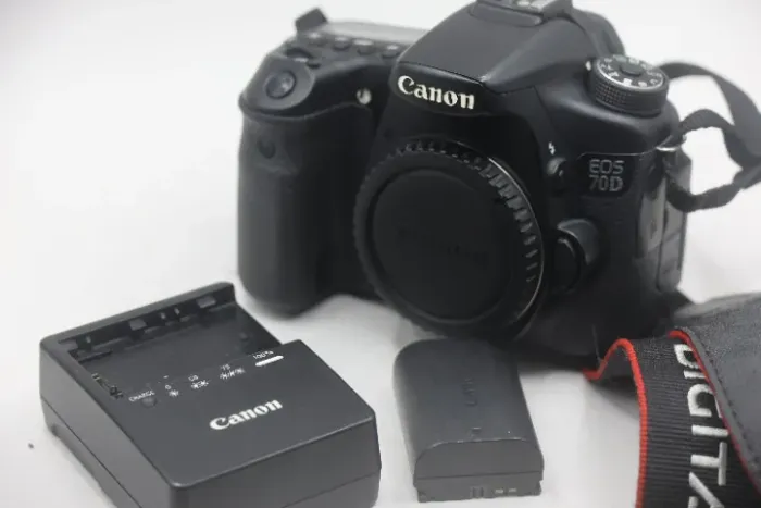 Canon 70D corpo