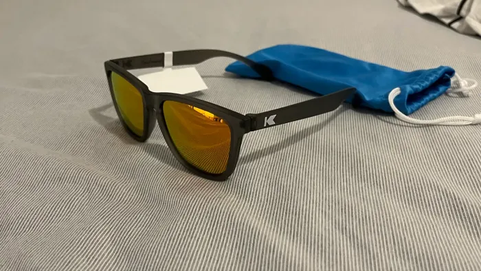 Óculos Knockaround novo/nunca usado