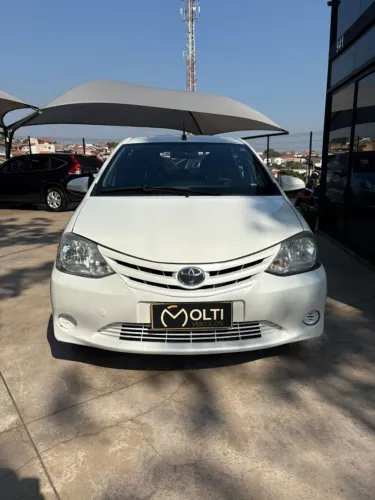 Toyota Etios X 1.3 Flex 16V 5P Mec. 2017