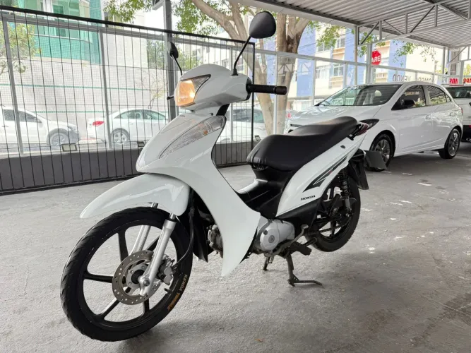 Honda Biz 125c EX 2013 partida e com rodas de liga leve único dono