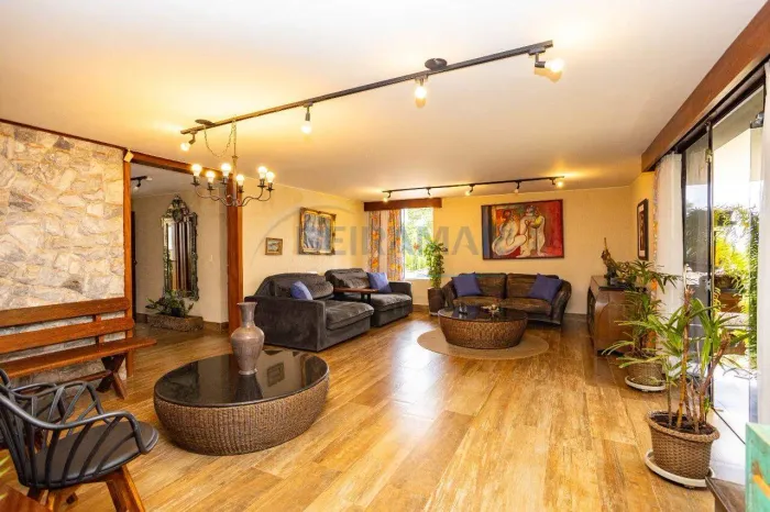 Casa com 5 quartos no QI 27 - Lago Sul