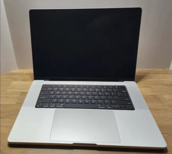 MacBook Pro 16 M4 Pro 24GB 512GB