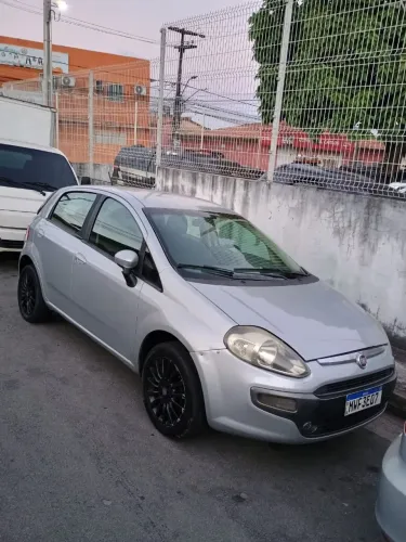 Fiat Punto Essence 1.6 Flex 16V 5P 2011