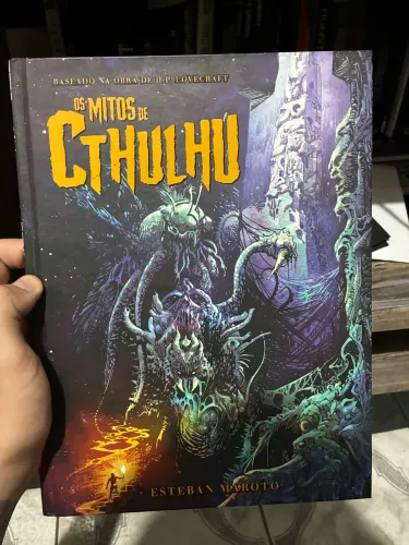 Os mitos de Cthulhu - Livro - HQ