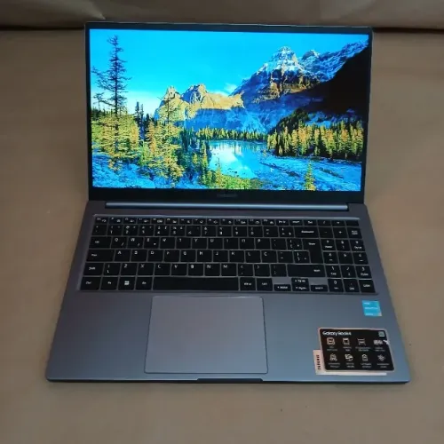Notebook Samsung Galaxy Book4, Intel U300, 8GB RAM