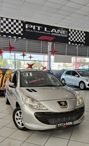 Peugeot 207 XR 1.4 Flex 8V 5P 2011