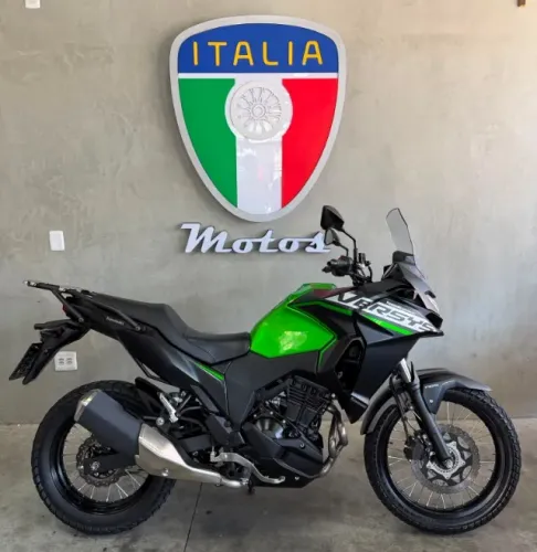 KAWASAKI VERSYS 300 X 2025 ZERA C/ 3 MIL KMS IMPECÁVEL FINANCIAMOS