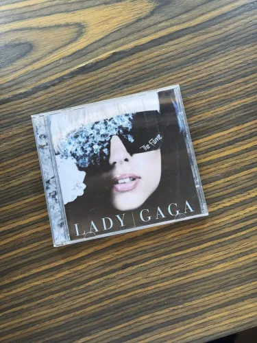 CD LADY GAGA - THE FAME