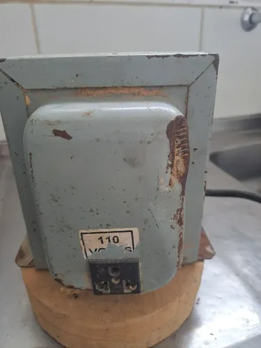 Vendo Transformador 3000W enrolado com fio de cobre.