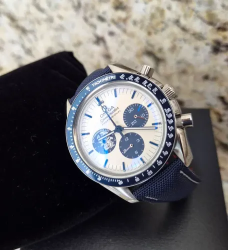 Relógio Omega Snoopy Quartzo 42mm Premium