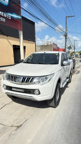 Mitsubishi L200 Triton Sport HPE 2.4 CD Diesel Aut. 2017